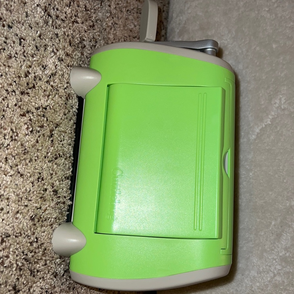 Cuttlebug machine